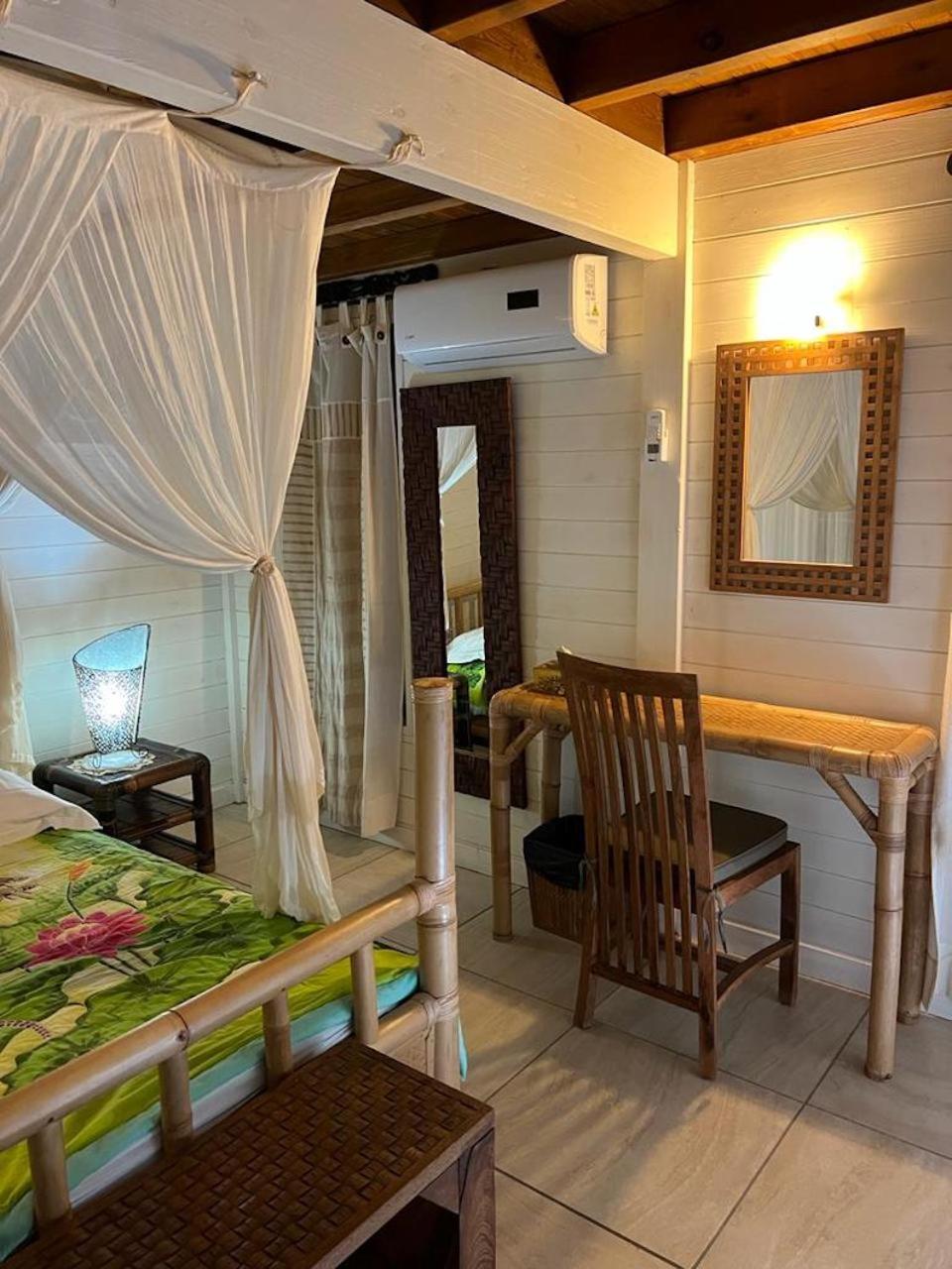 Hotel Le Neem à Saint-Francois  Extérieur photo