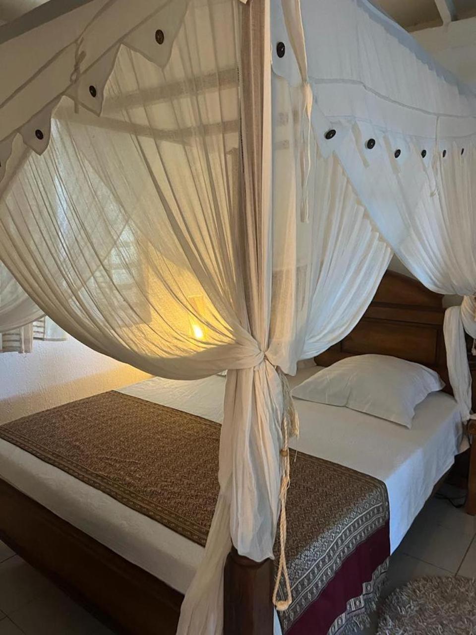 Hotel Le Neem à Saint-Francois  Extérieur photo
