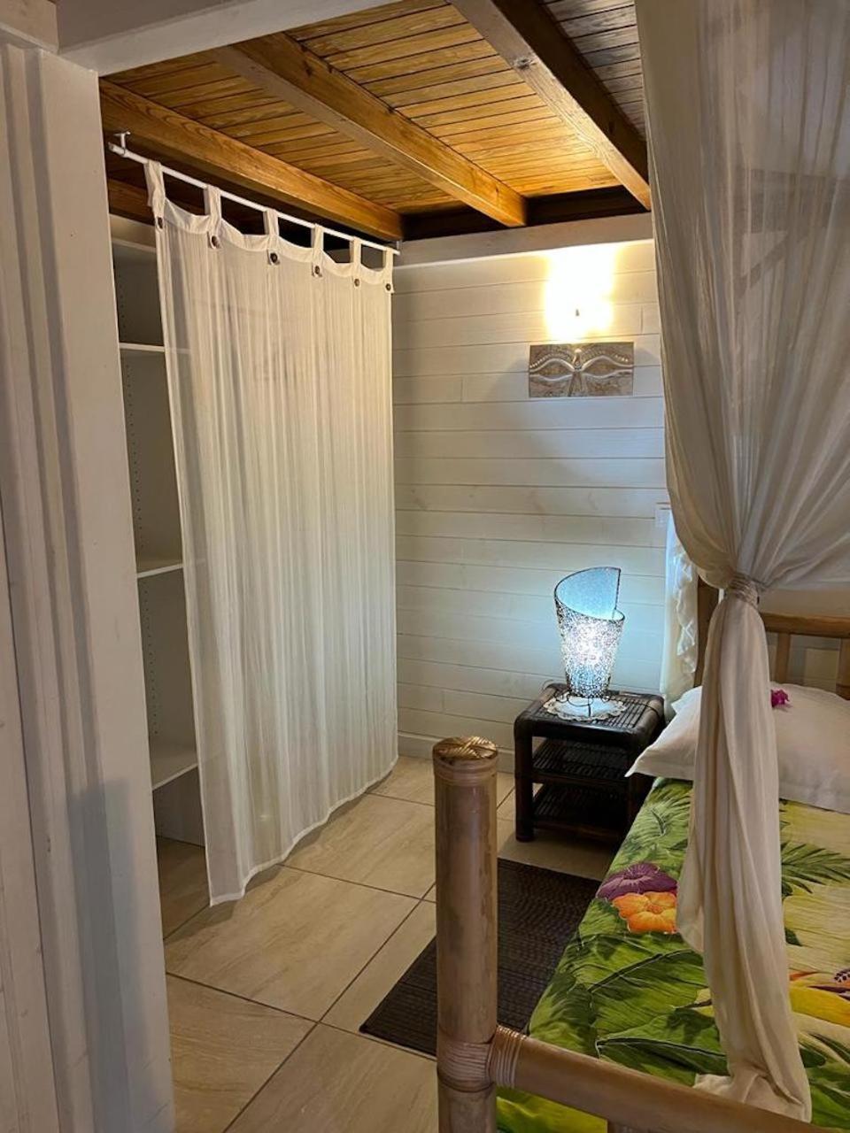 Hotel Le Neem à Saint-Francois  Extérieur photo