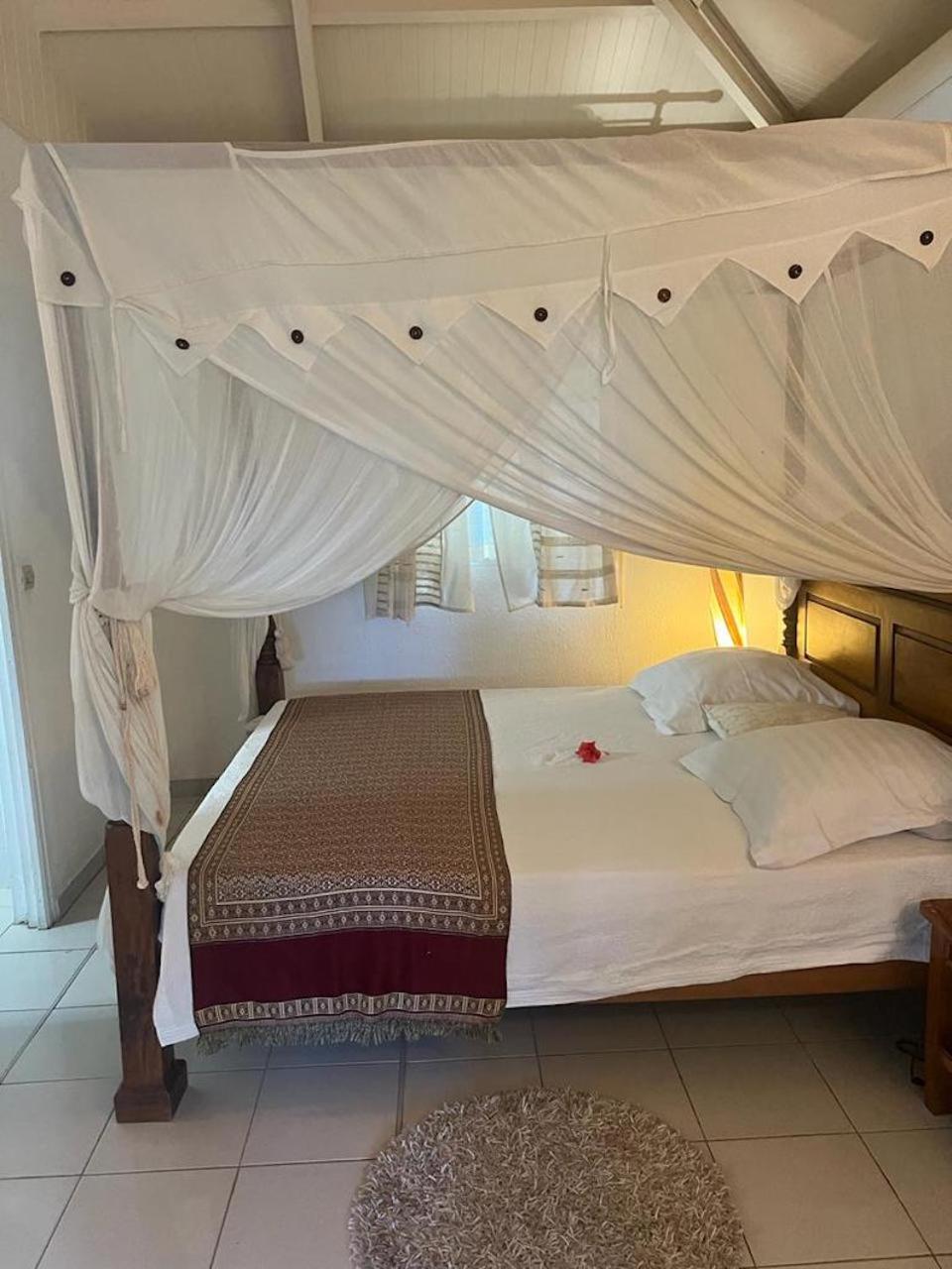 Hotel Le Neem à Saint-Francois  Extérieur photo